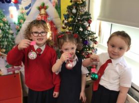 Making Christmas Memories For Primary One